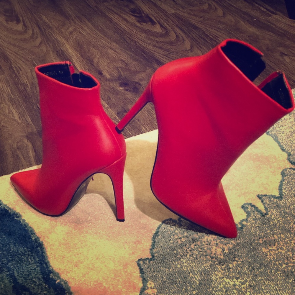 Reduced Price Hot Red Heels